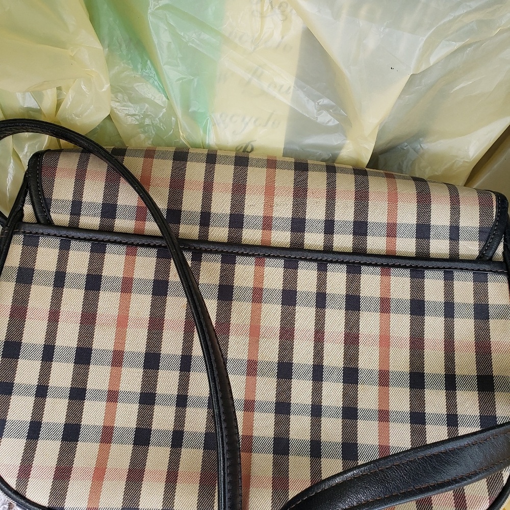 Purse - Picture 2 of 5